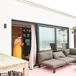 The Pink Penthouse Apartament De Panne