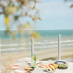 The Pink Penthouse * De Panne