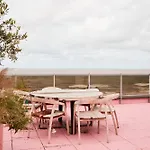 The Pink Penthouse * De Panne