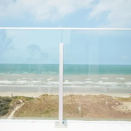 公寓 The Pink Penthouse *