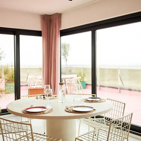 The Pink Penthouse Appartement La Panne